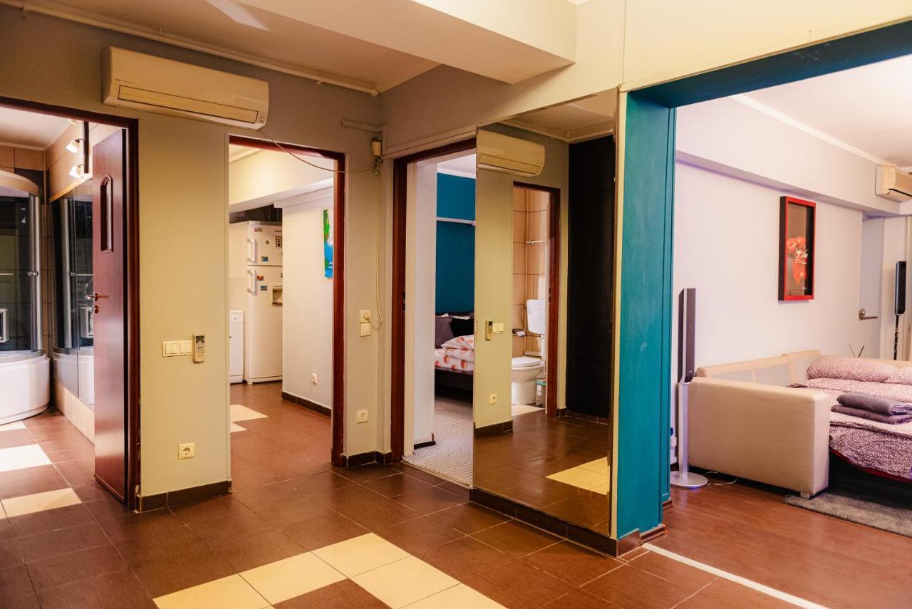 Comfy Apartment With Private Parking And Netflix Bucharest Luaran gambar